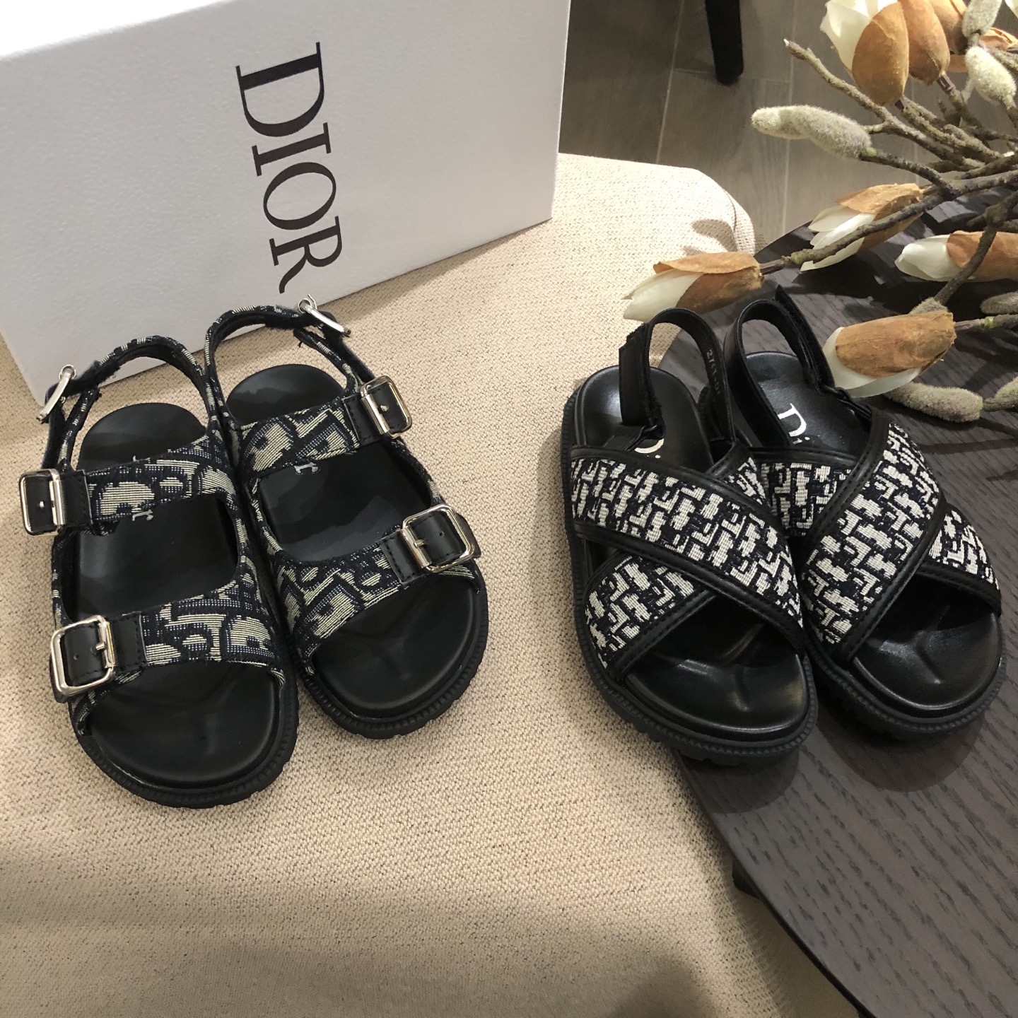 Children's shoes child